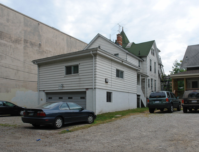 922 S State St in Ann Arbor, MI - Foto de edificio - Building Photo