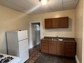 612 W 11th St in Sioux Falls, SD - Building Photo - Building Photo
