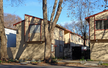 2315-2317 N St in Sacramento, CA - Building Photo - Building Photo