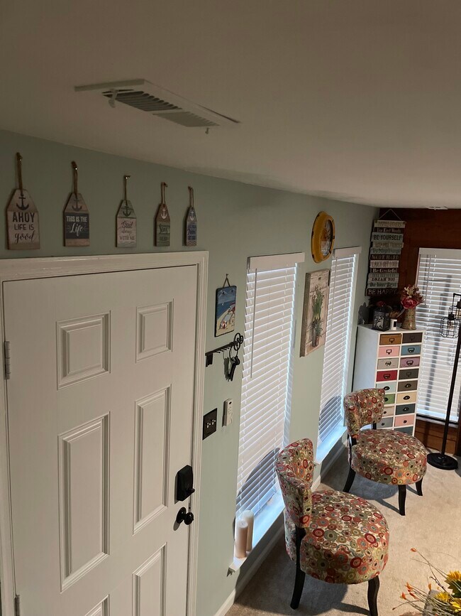 4726 Hollis Rd in Virginia Beach, VA - Building Photo - Building Photo