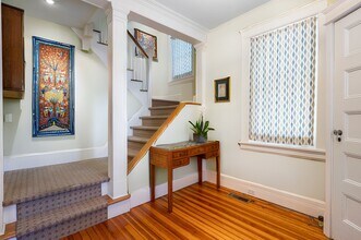 5 Gerlach Pl in Larchmont, NY - Building Photo - Building Photo