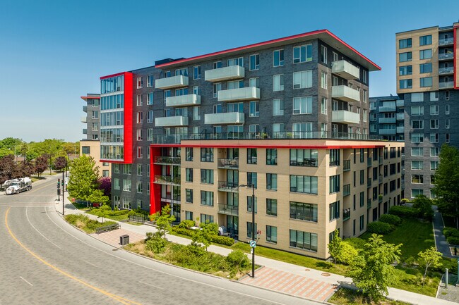 Rouge Condos in Montréal, QC - Building Photo - Building Photo