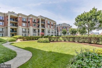 801 Key Hwy-Unit -153 in Baltimore, MD - Foto de edificio - Building Photo