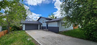 420 N 19th Ave in Bozeman, MT - Building Photo