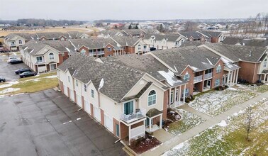 28346 Adler Park Dr S in New Baltimore, MI - Building Photo - Building Photo