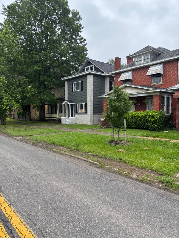 419 8th Ave in Huntington, WV - Building Photo - Building Photo