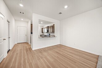 15243 Crescent Brookfield Dr in Humble, TX - Building Photo - Building Photo