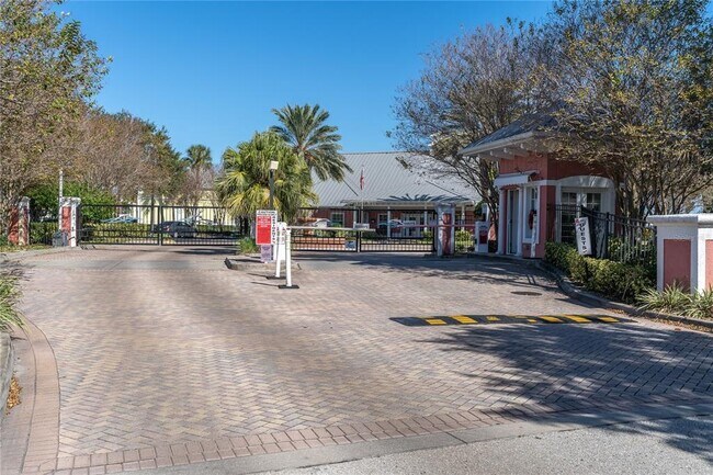 237 Sea Horse Dr SE in St. Petersburg, FL - Building Photo - Building Photo