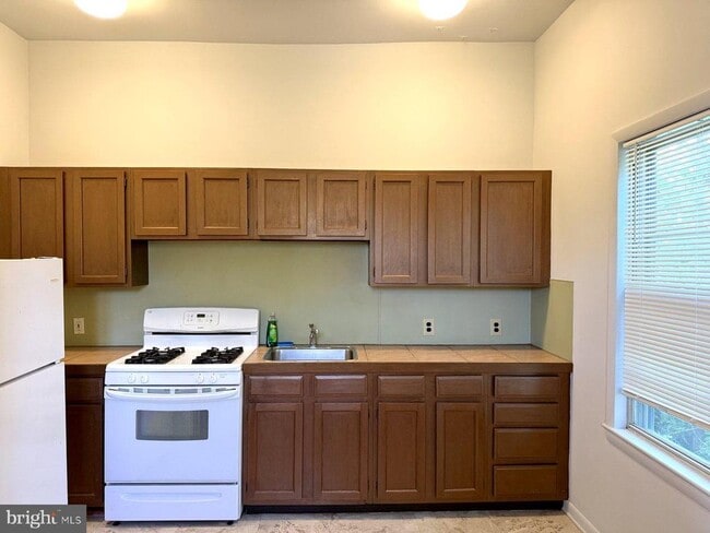 1100 GRANT in Oaklyn, NJ - Building Photo - Building Photo
