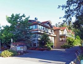 The Meridian in Bainbridge Island, WA - Building Photo