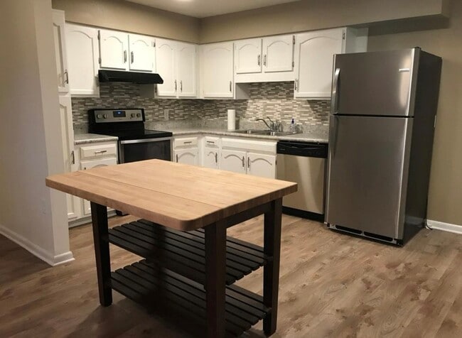 property at 5260 Crossbow Cir