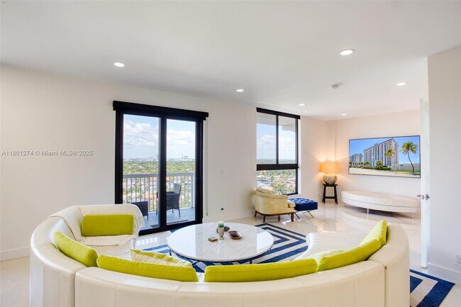 1500 S Ocean Dr, Unit PHE in Hollywood, FL - Building Photo - Building Photo