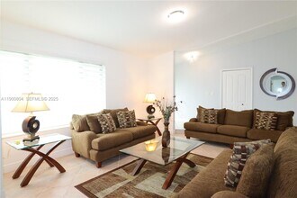 10615 SW 129th Ct in Miami, FL - Building Photo - Building Photo