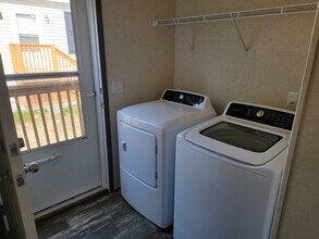 146 Apollo Ave in Flushing, MI - Building Photo - Building Photo