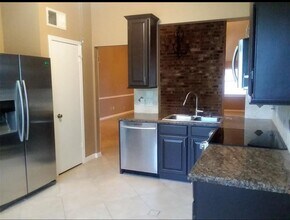 7414 Seton Lake Dr in Houston, TX - Building Photo - Building Photo