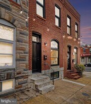 443 S Robinson St in Baltimore, MD - Building Photo