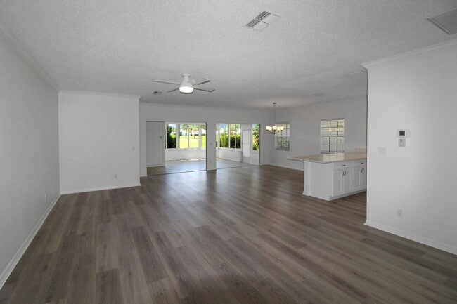 1613 Slate Ct in Venice, FL - Building Photo - Building Photo