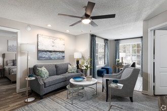 The Summit at MetroWest in Orlando, FL - Building Photo - Building Photo