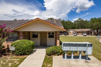 Fruitland Acres in Fruitland Park, FL - Building Photo - Building Photo