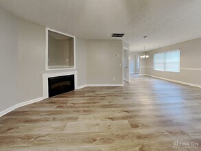 10931 Cimmaron Ct in Hampton, GA - Building Photo - Building Photo