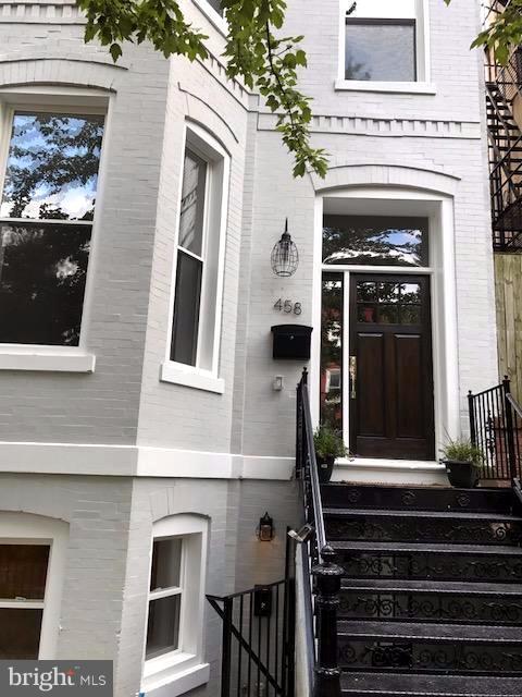property at 458 M St NW