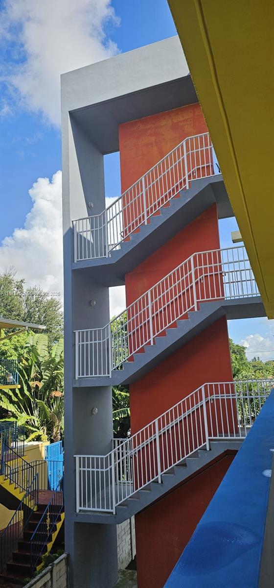 1857 NW 24th St in Miami, FL - Building Photo - Building Photo