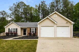 228 Red Maple Way in Dallas, GA - Building Photo