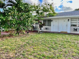 1859 Wiley St in Hollywood, FL - Building Photo