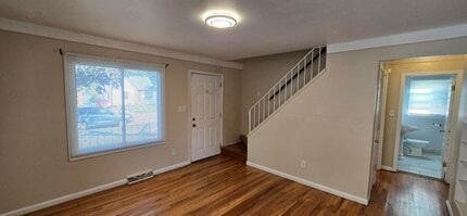 4924 Hipp St in Dearborn Heights, MI - Building Photo - Building Photo