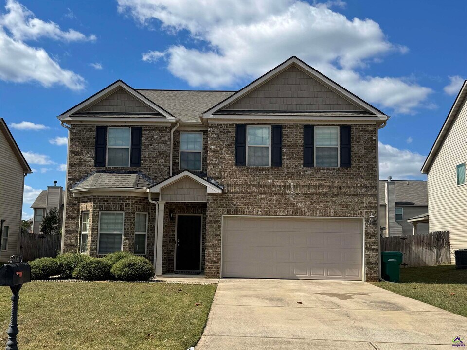 507 Dora Ln in Byron, GA - Building Photo