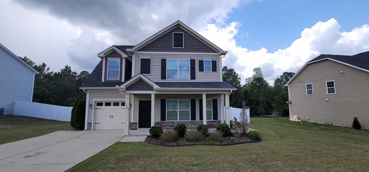 329 Watchmen Ln in Cameron, NC - Building Photo