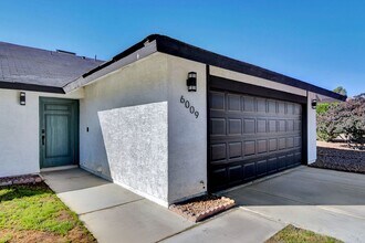 6009 W Carpenteria Way in Las Vegas, NV - Building Photo - Building Photo