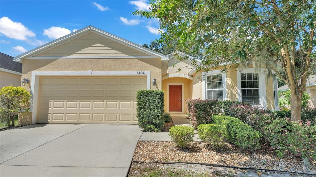 6838 Glenbrook Dr in Lakeland, FL - Building Photo