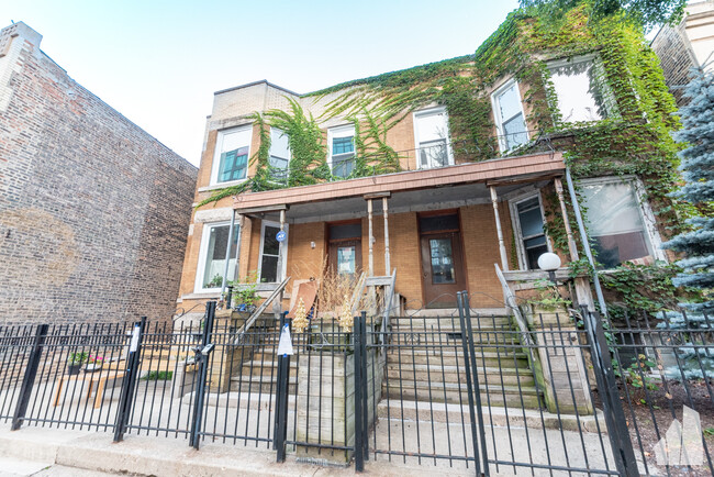 property at 3547 N Sheffield Ave