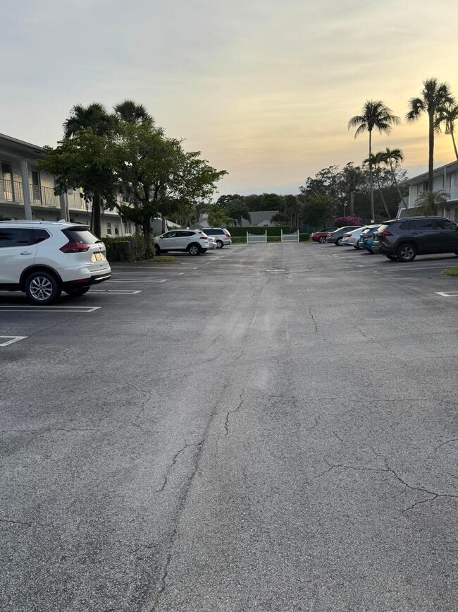 2460 SW 22nd Ave in Delray Beach, FL - Building Photo - Building Photo