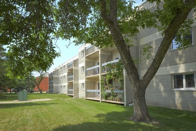 property at 1000 Markham Rd