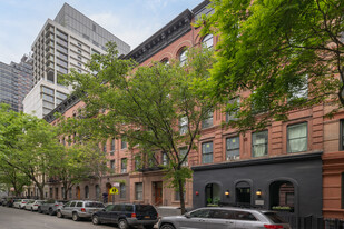 317 E 93rd St in New York, NY - Building Photo