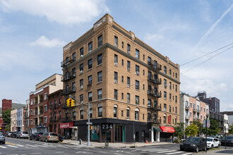 7 Meserole St in Brooklyn, NY - Building Photo - Primary Photo