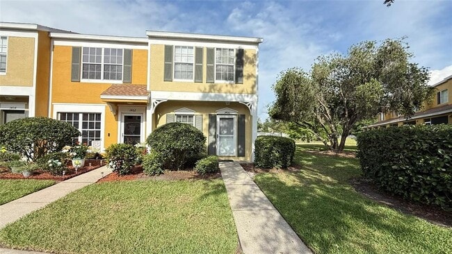 1400 Costa Mesa Dr in Zephyrhills, FL - Building Photo - Building Photo