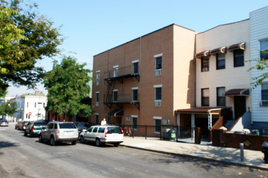 309 22nd St in Brooklyn, NY - Building Photo