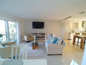 9169 SE Riverfront Terrace in Jupiter, FL - Building Photo - Building Photo