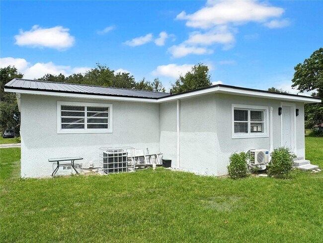 525 S Seminole Ave in Fort Meade, FL - Building Photo - Building Photo