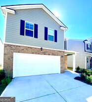 256 Lauritsen Way in Newnan, GA - Building Photo