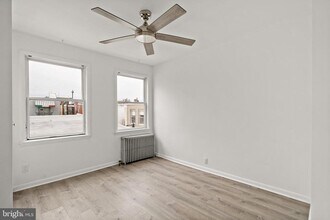 1122 McClellan St in Philadelphia, PA - Building Photo - Building Photo