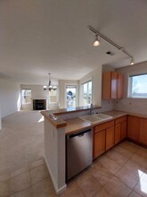 2901 NE Blakeley St in Seattle, WA - Building Photo - Building Photo