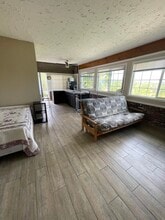 19122 Clymer St in Porter Ranch, CA - Foto de edificio - Building Photo