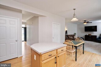 662 Holly Hill Dr in Barboursville, VA - Building Photo - Building Photo