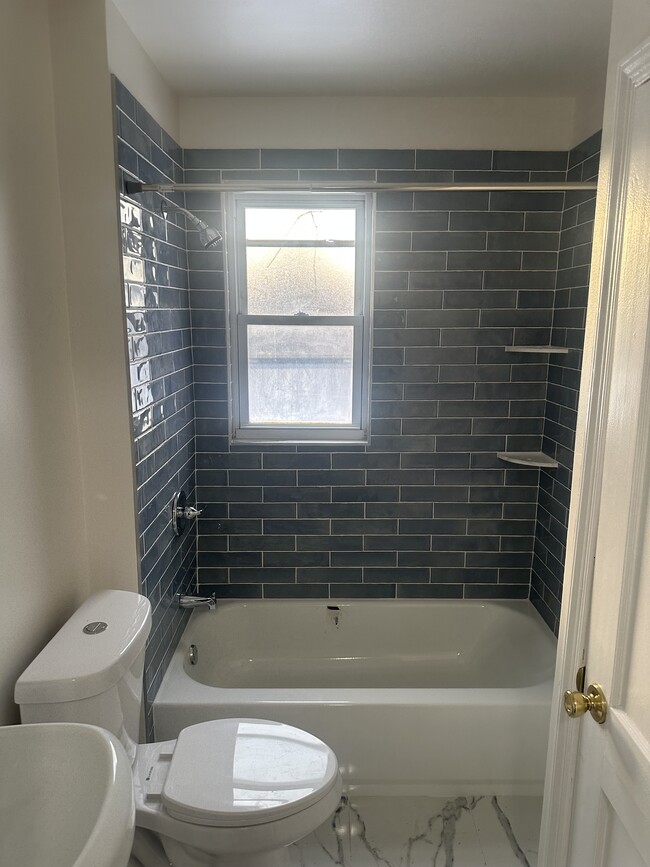 property at 4003 Lyndale Ave