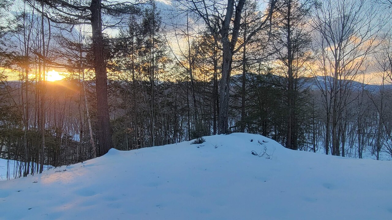 110 Eastern Slope Terrace in Conway, NH - Foto de edificio