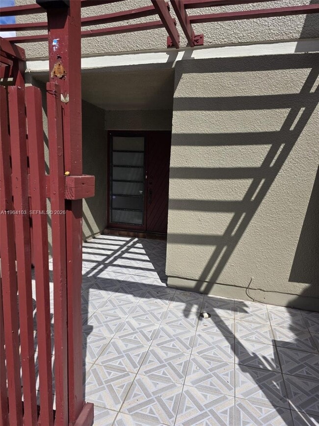 10951 Cypress Rd in Pembroke Pines, FL - Building Photo - Building Photo